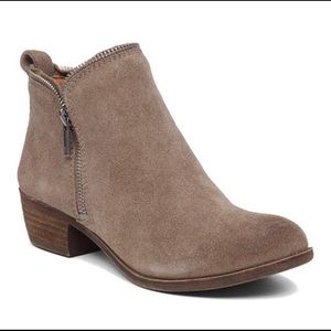 Lucky Brand taupe suede booties